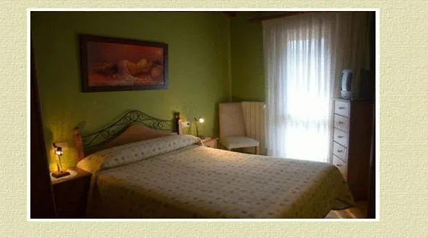 Brisas Del Deva Aparthotel Potes